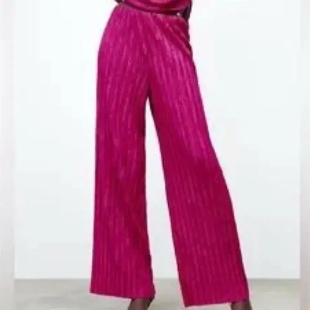 Zara Pink Pleated Wide Leg Pants(Size Small)